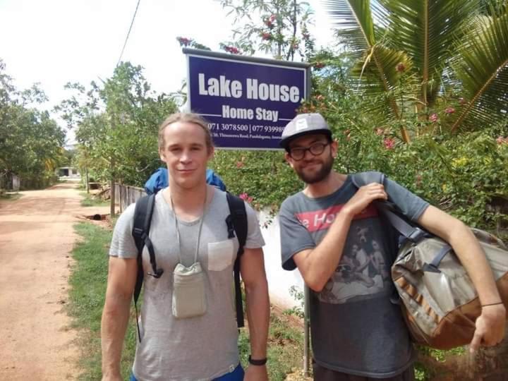 Lake House Homestay アヌラーダプラ エクステリア 写真