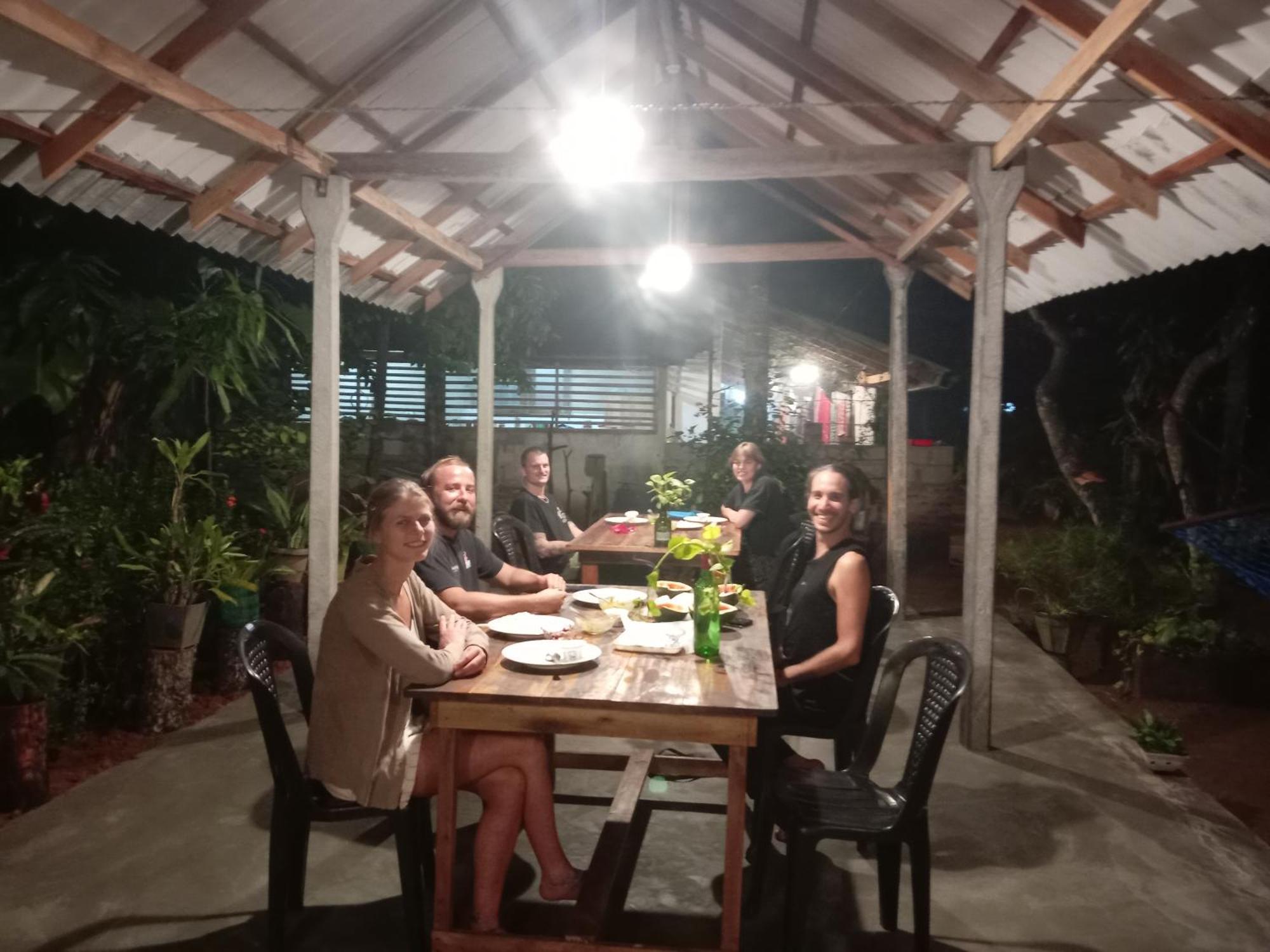 Lake House Homestay アヌラーダプラ エクステリア 写真